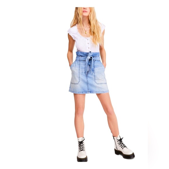 Free People Splendor in the Grass Light Vintage Wash High Waisted Denim Skirt 6 - Picture 1 of 8